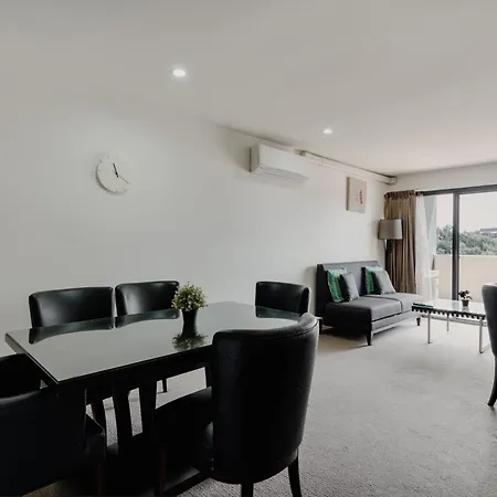 Urban 1-Bed Apartment In The Heart Of The City Canberra Exterior photo