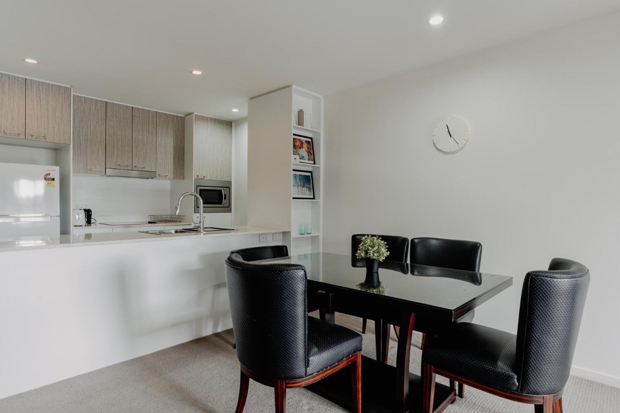 Urban 1-bed In The Heart Of The Apartment *